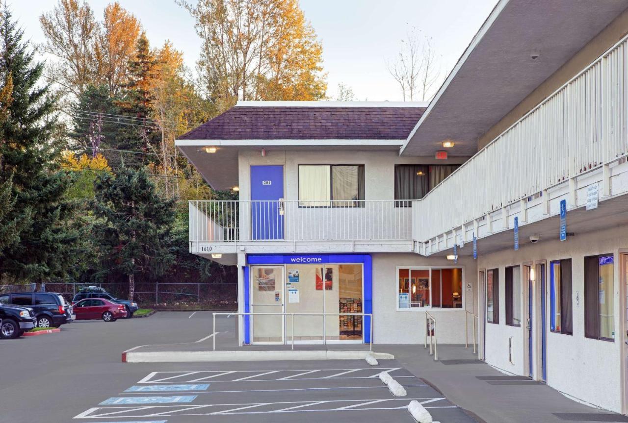 Motel 6-Troutdale, Or - Portland East Eksteriør billede